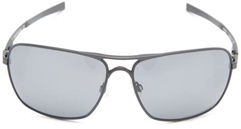 oakley plaintiff squared sunglasses.